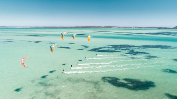 Quels sont les meilleurs spots pour le kitesurf à Tarifa, Espagne?